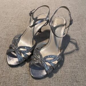 Caparros Womens Silver Metallic Rhinestone Kitten Heel Strappy Sandals Size 6B